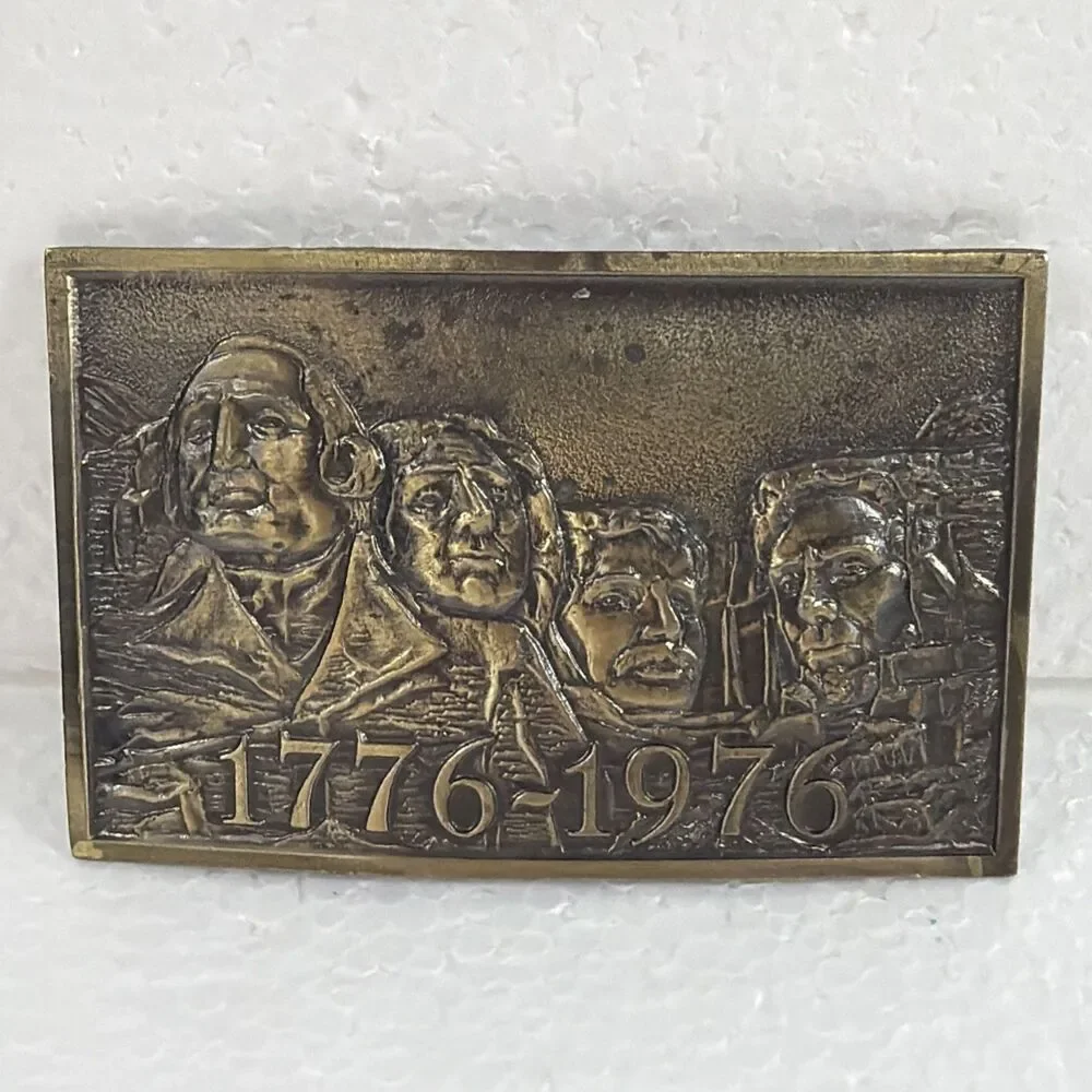 Vintage Mount Rushmore Bicentennial Belt Buckle 1776-1976 Lewis Buckle Co Brass